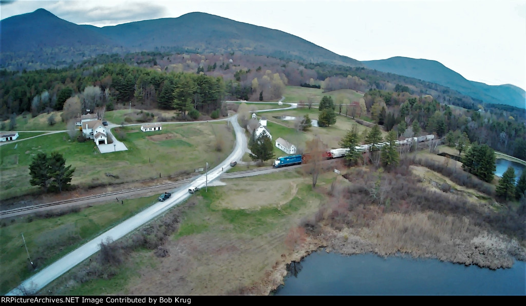 GMTX 2617 rolling south through Shaftsbury, VT